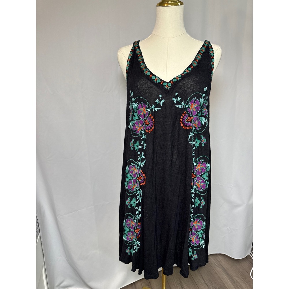 Free People Black Floral Embroidered V-Neck Sleeveless Boho Mini Dress Large